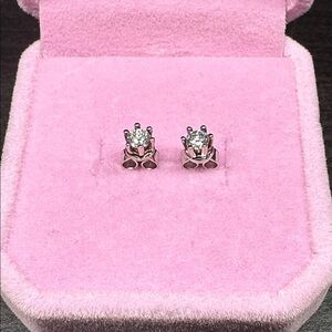 0.3ct moissanite studs